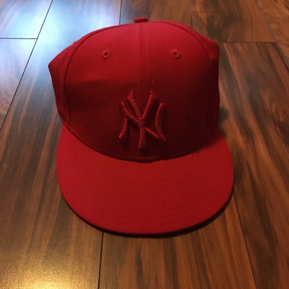 New Era Other - Men’s New Era New York Yankees Fitted Cap (7 1/4)